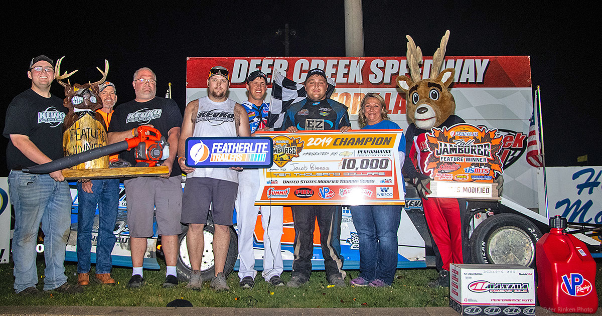 Bleess seizes piece of history with Featherlite Fall Jamboree victory