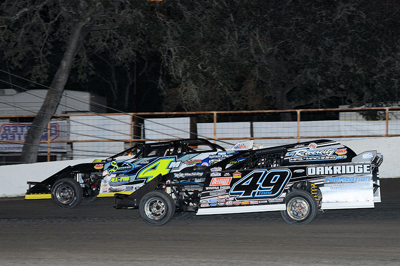 Bobby Malchus (4m) and Jake Timm (49) at the Shady Oaks Speedway on Thursday, Feb. 11. (Carey Akin Photo)