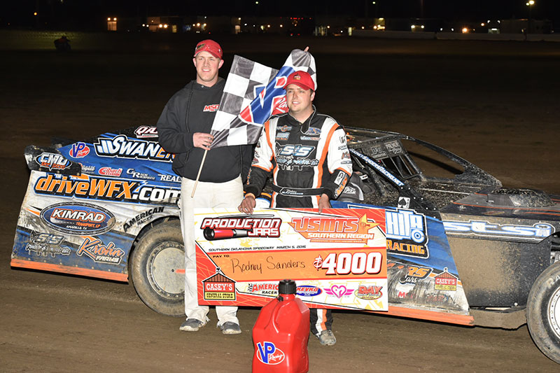 Rodney Sanders in victory lane on Saturday, March 5, 2016, during USMTS Winter Speedweeks at the Southern Oklahoma Speedway in Ardmore, Okla. (Buck Monson Photo)