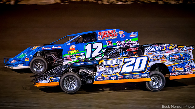 Hughes nets Friday night win, Sanders on pole Saturday at World Modified Dirt Track Championship