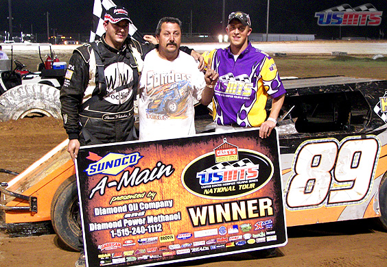 Whiteaker triumphs in wild USMTS Southern Series tilt at I-30 Speedway 