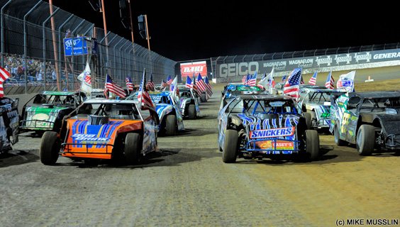 Hunt for the USMTS Casey's Cup roars into Lucas Oil Speedway Saturday night