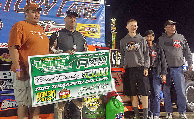 Dierks masters Cedar Lake Speedway for first USMTS win