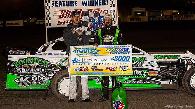 Scott breaks, Ramirez takes USMTS win at Shady Oaks Speedway
