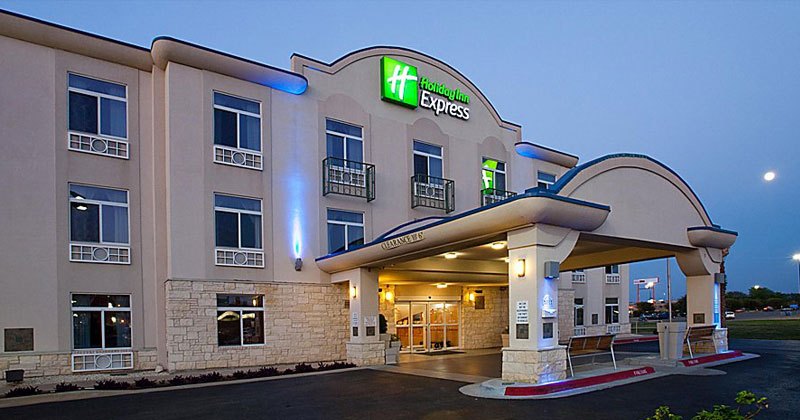 Holiday Inn Express & Suites Bastrop is USMTS Host Hotel for Cotton Bowl Speedway