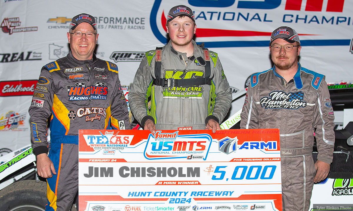 Hunt County Raceway checkers wave for Chisholm