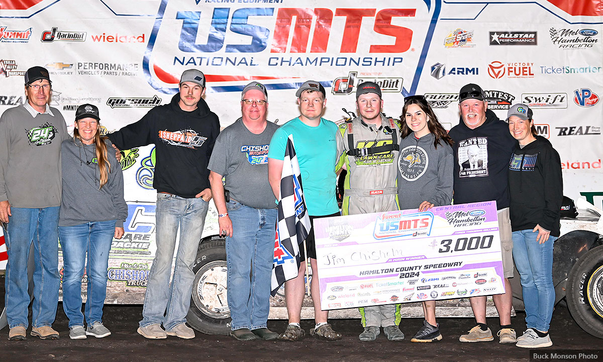 Last-lap pass propels Chisholm to USMTS win in Webster City