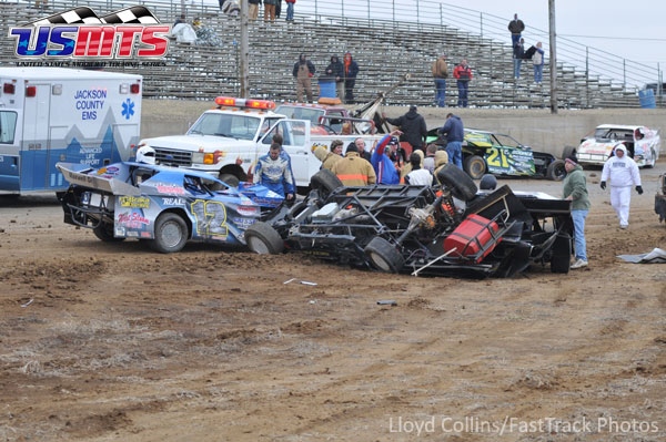 Steve Wetzstein got the worst of this crash in the main event which also took out Jason Hughes (12), Brandon Kenny (21) and Jason Krohn. 