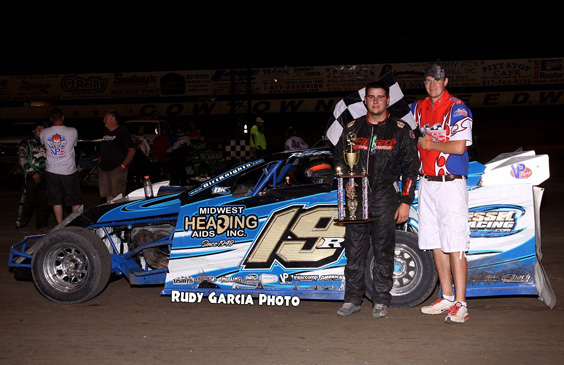 Gustin rounds up USMTS foes at Cowtown