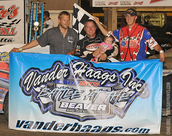 Hughes victorious in Vander Haag’s Battle at The Beaver