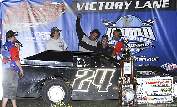 Waits wins World Modified Dirt Track Championship presented by Hanson Tire Service