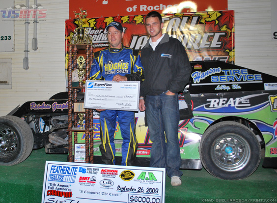 SuperFlow doles out awards at Featherlite Fall Jamboree 