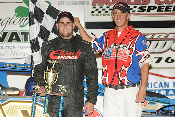 Gustin blisters USMTS field at Nobles County Speedway