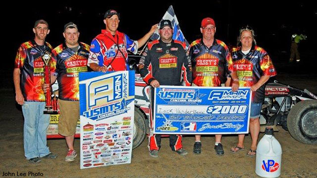 VanderBeek voodoo spells victory at ‘The Valley’