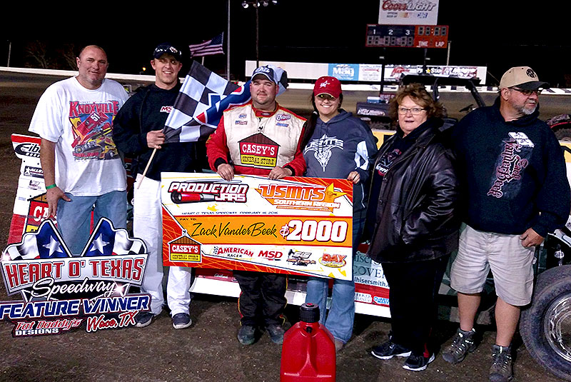 VanderBeek denies Dillard in USMTS barnburner at Heart O’ Texas Speedway
