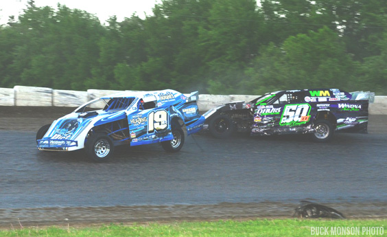 Fireworks continue Friday-Saturday at Chateau Raceway, Deer Creek Speedway