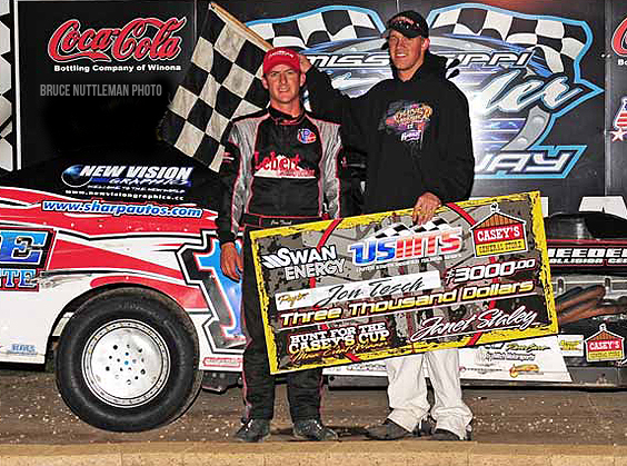 Tesch conjures up USMTS ‘Hunt’ victory at Mississippi Thunder Speedway