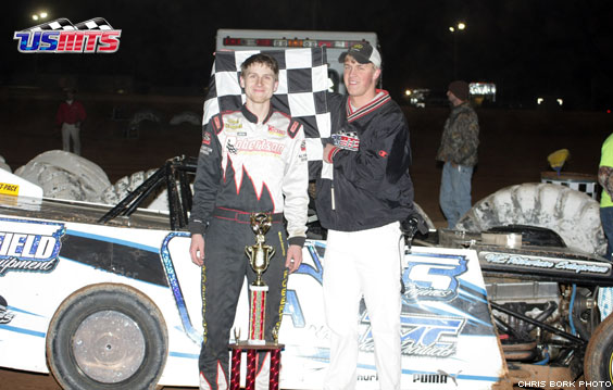 Robertson rolls to “Topless” preliminary triumph 