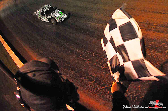 Scott on fire Friday, on the pole Saturday at #WMDTC