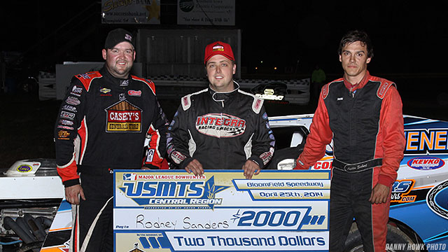 Sanders navigates to USMTS win at Bloomfield