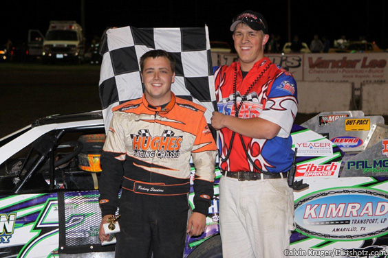 Sanders rockets to Rock Rapids triumph