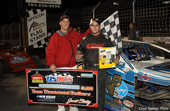 Gustin returns to form at Red River Valley Speedway, records 12th USMTS win of 2011 campaign