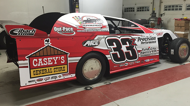 VanderBeek renews partnership with Casey’s General Stores, kicks off 2015 campaign at Shady Oaks Speedway