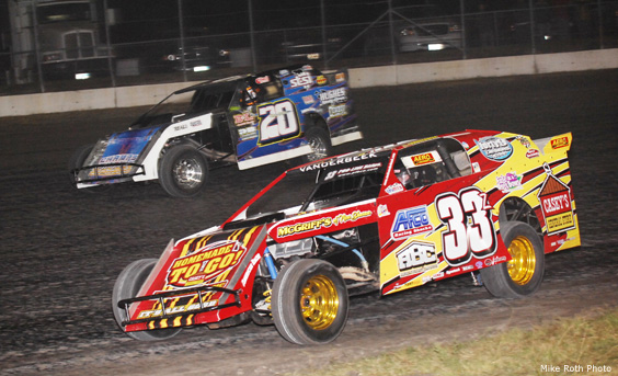 VanderBeek draws first blood at Texas Winter Nationals